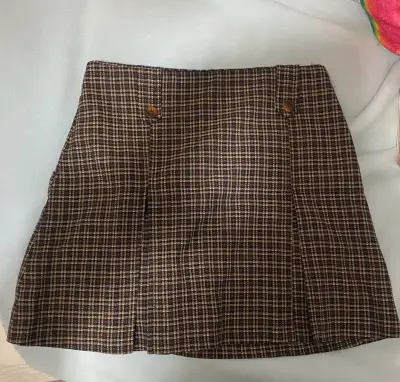 Falda corta a cuadros estilo vintage - miniatura 1