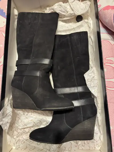 Botas negras de gamuza con plataforma - miniatura 1