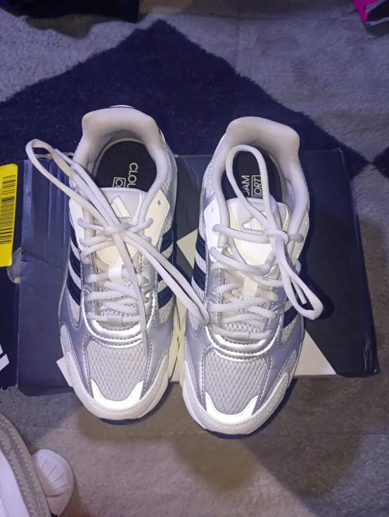Zapatillas deportivas Adidas Cloudfoam grises - 1