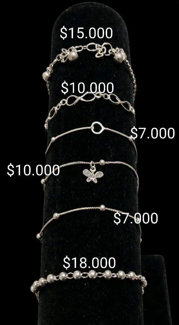 Pulsera de plata con dijes de estrellas y corazón - 4