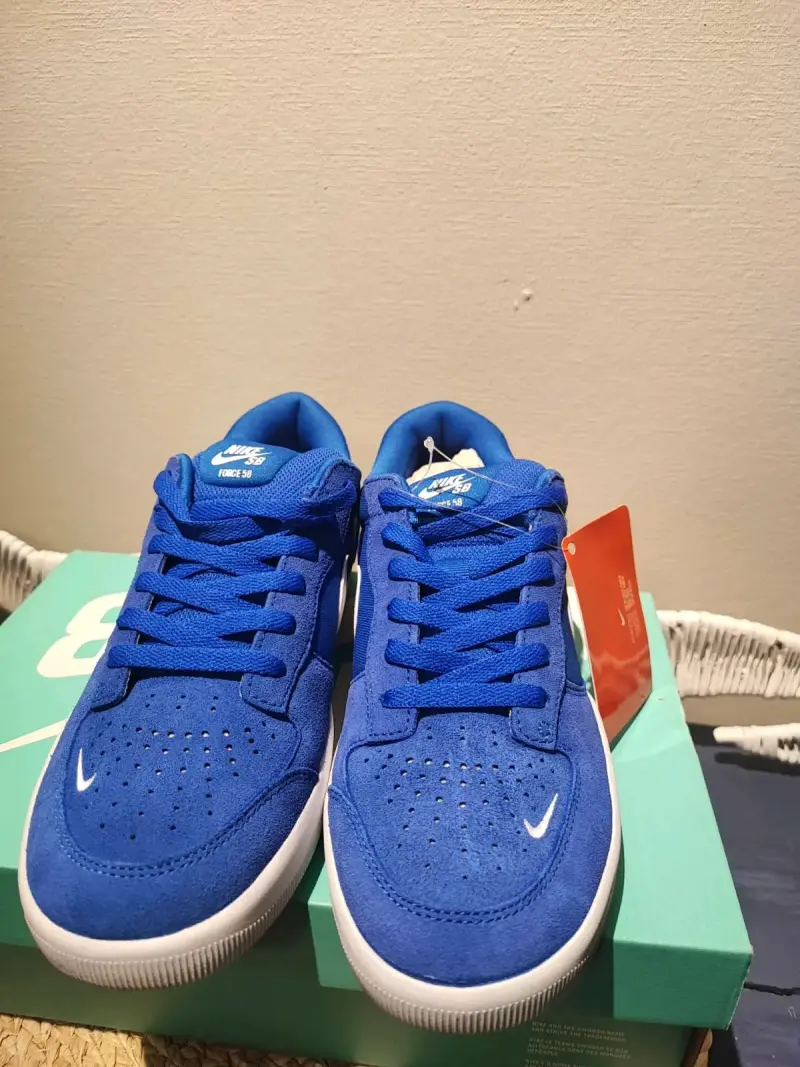 Zapatillas Nike SB Charge Suede azules - 2