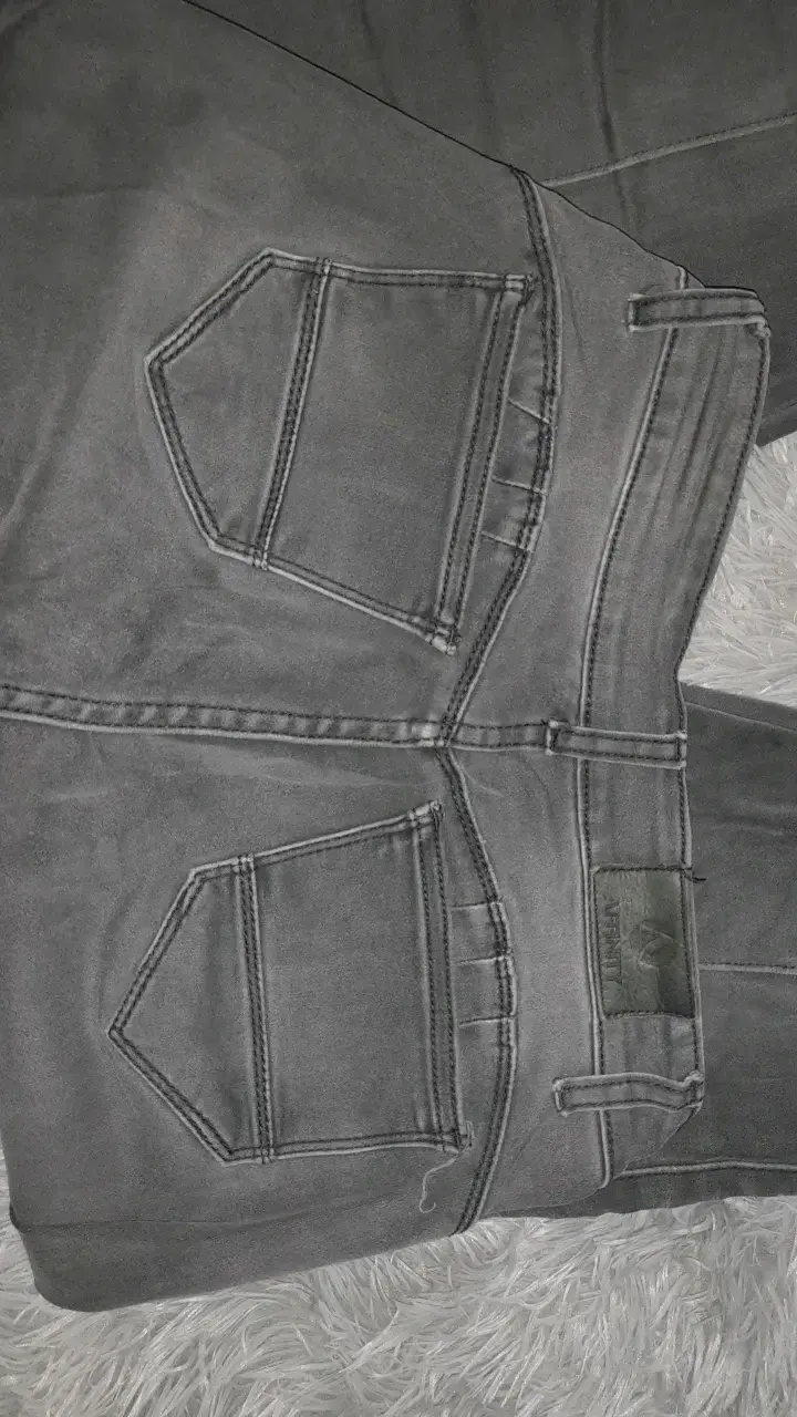 Pantalones de mezclilla negro elástico para mujer - 2