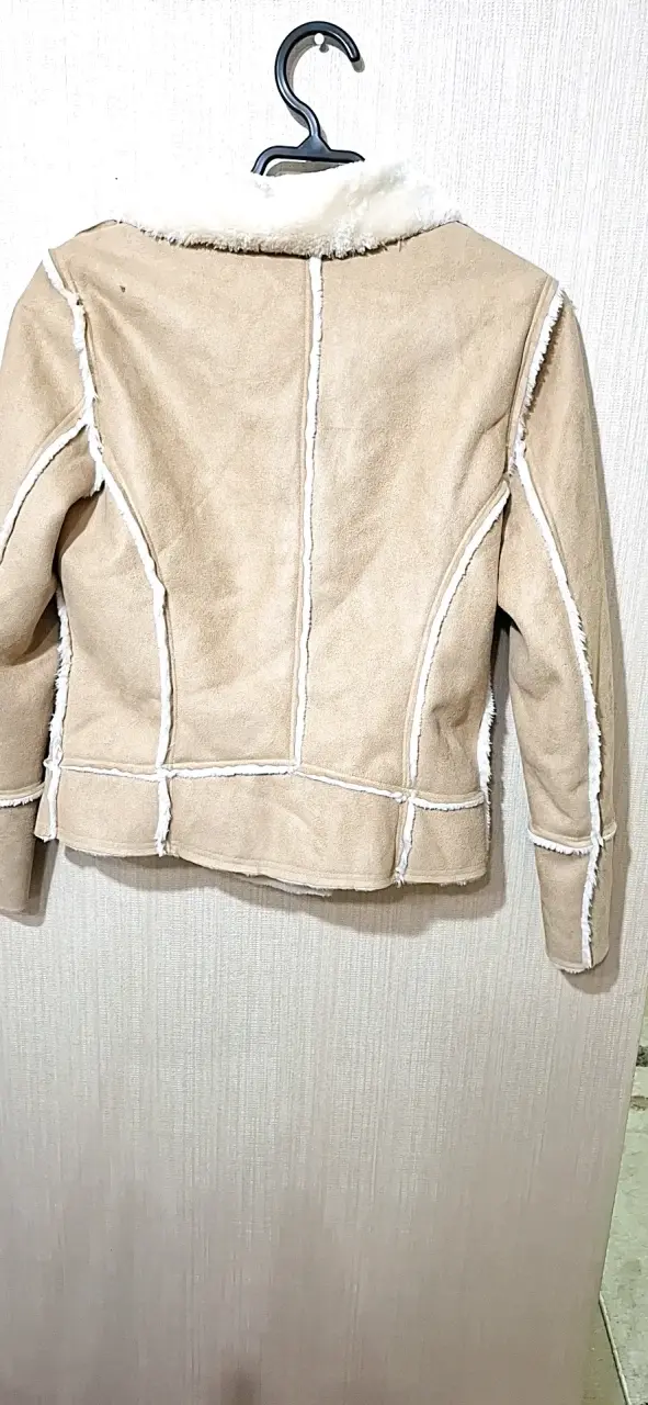 Chaqueta de gamuza beige con forro - 3