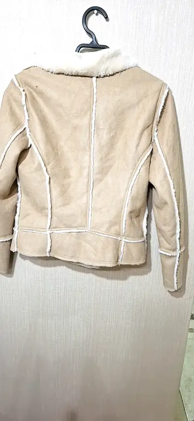 Chaqueta de gamuza beige con forro - miniatura 3