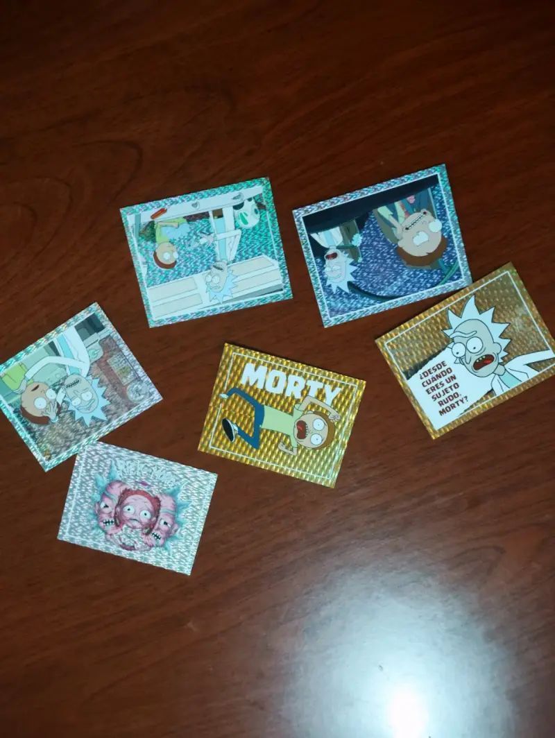 Álbum de stickers Rick and Morty - 3