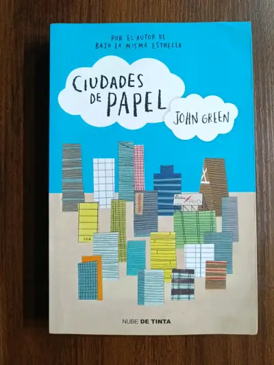 Libro 'Ciudades de Papel' de John Green - miniatura 1