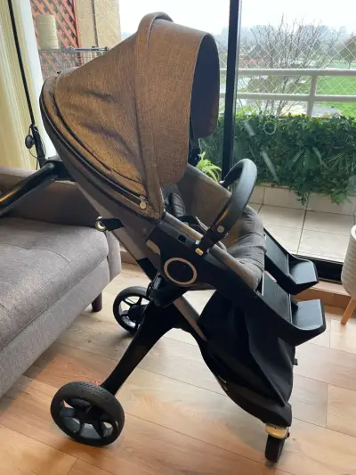 Coche Stokke gris - miniatura 1