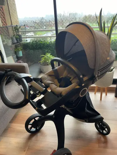 Coche Stokke gris - miniatura 3