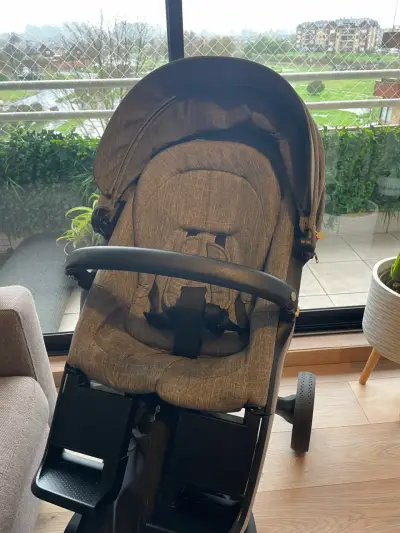 Coche Stokke gris - miniatura 4