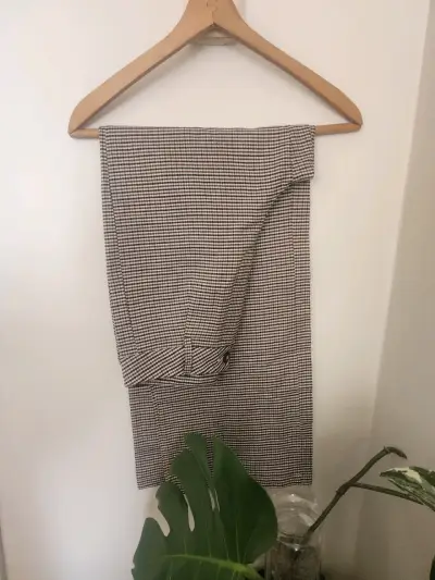 Pantalón de vestir a cuadros elegante - miniatura 1