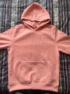 Polerón con capucha rosado