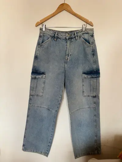 Jeans cargo H&M Divided Wide Leg Talla 42 - miniatura 1