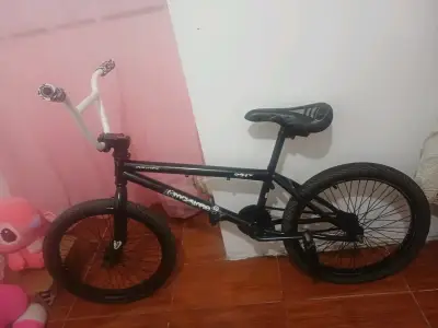 Bicicleta BMX rodado 20 negra - miniatura 2