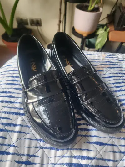Mocasines de charol negros para hombre - miniatura 1