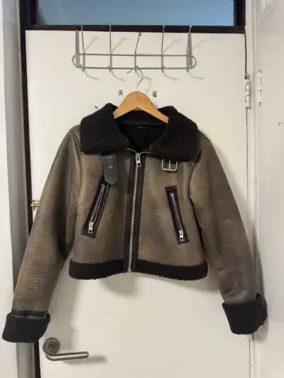 Chaqueta café - miniatura 1