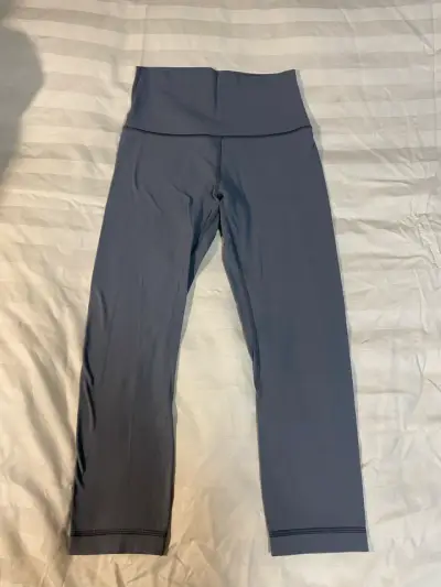 Leggings deportivos gris oscuro para mujer - miniatura 1