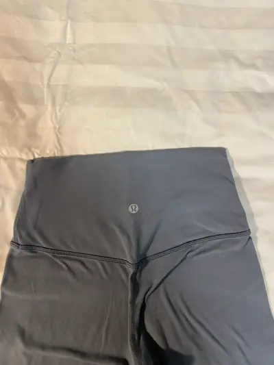Leggings deportivos gris oscuro para mujer - miniatura 2
