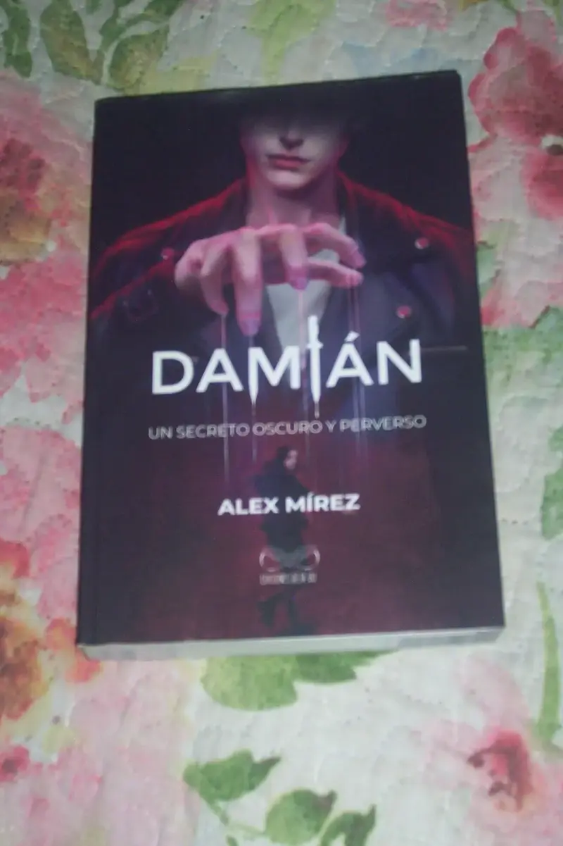 Libro 'Damián' de Alex Mírez - 1