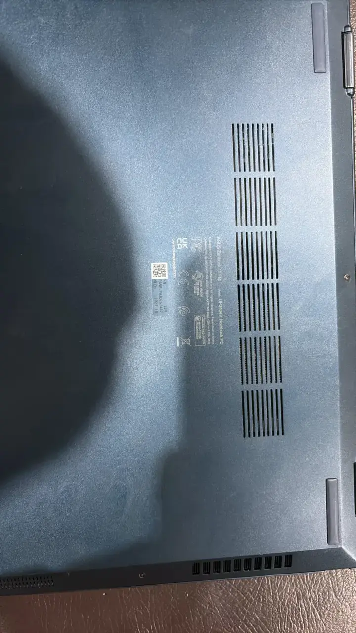 Laptop Asus ZenBook no enciende - 3