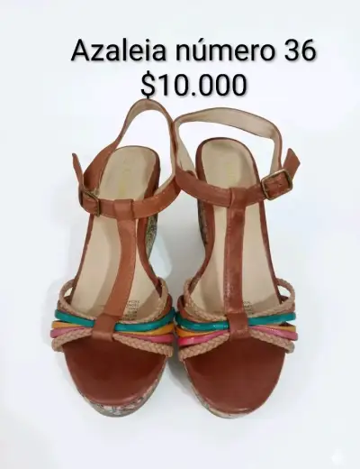 Sandalias Azaleia número 36 con tiras coloridas - miniatura 1