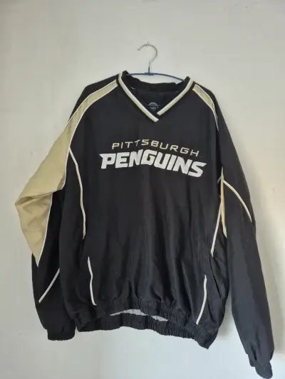 Polerón Pittsburgh Penguins negro y beige - miniatura 1