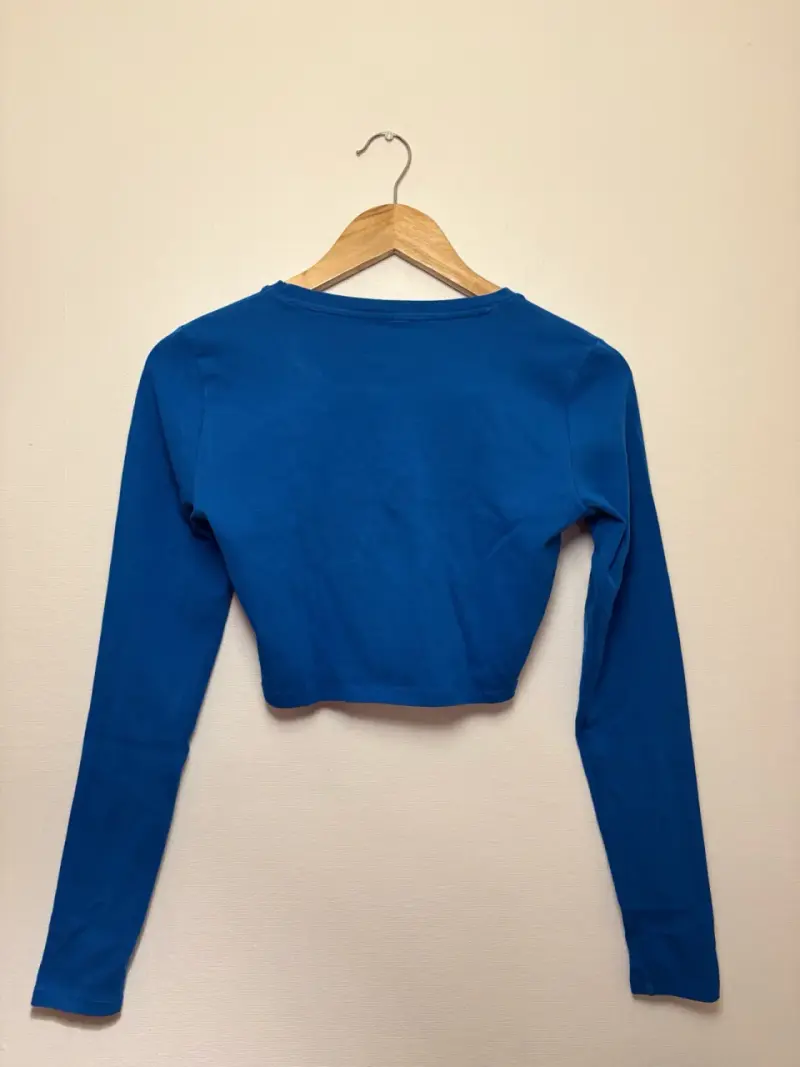 Top crop Zara azul Talla L - 2