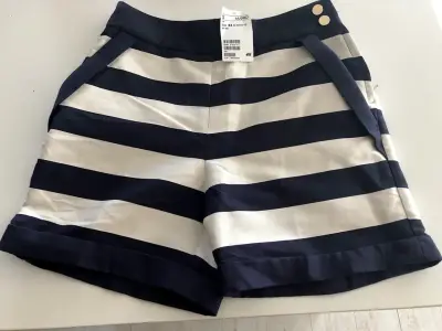 Shorts H&M  nuevo con rayas azul y blanco H&M - miniatura 1