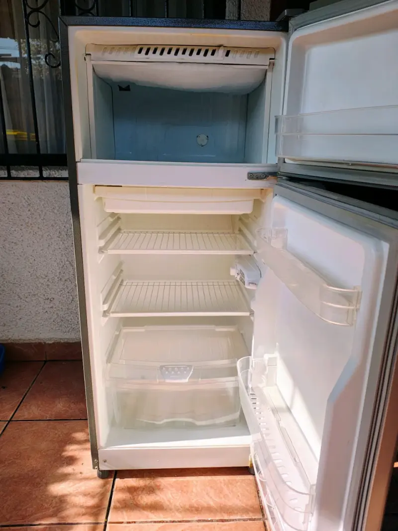 Refrigerador Mademsa de dos puertas - 2