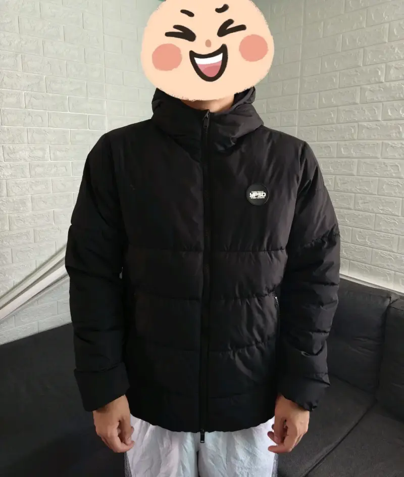 Chaqueta acolchada negra con capucha YPSD - 1