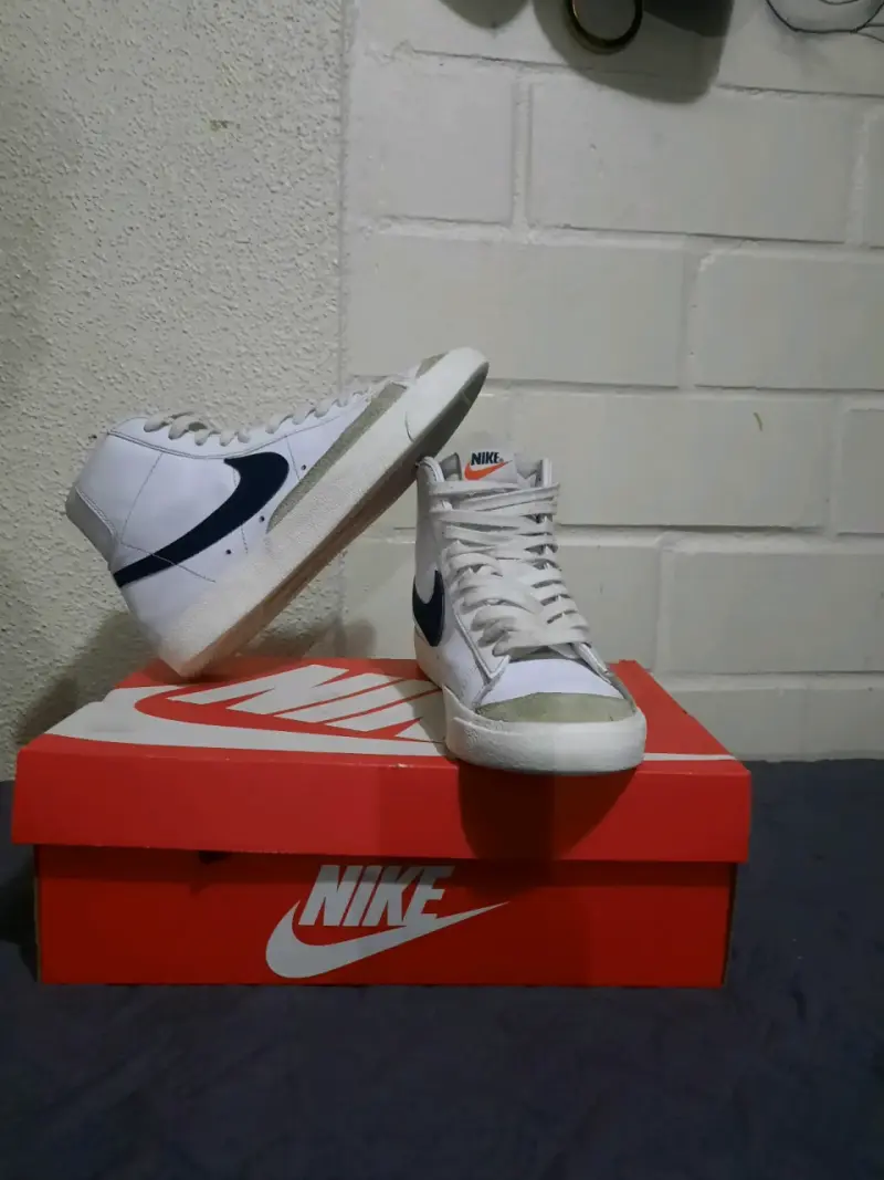 Zapatillas Nike Blazer Mid blancas - 1
