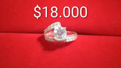 Anillos de plata con circonitas brillantes - miniatura 5