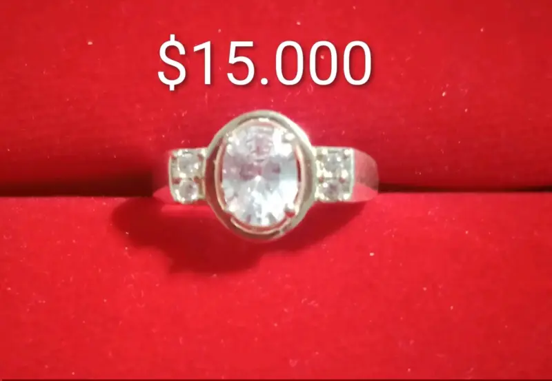 Anillo de plata con circonitas brillante - 6