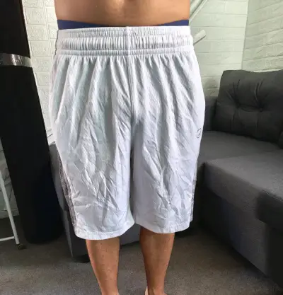Shorts deportivos and1 blancos para hombre - miniatura 1