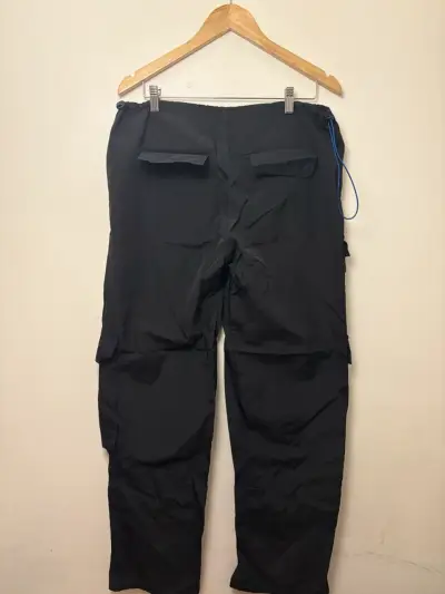 Pantalones cargo negros unisex S/M - miniatura 2