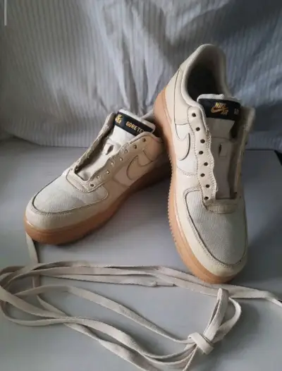 Zapatillas Nike Air Force 1 Gore-Tex beige - miniatura 2