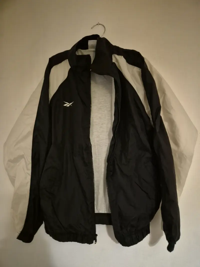 Cortavientos Reebok negro y blanco unisex - 3