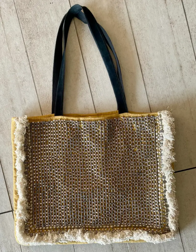 Bolso rapsodia tote artesanal con flecos - 1