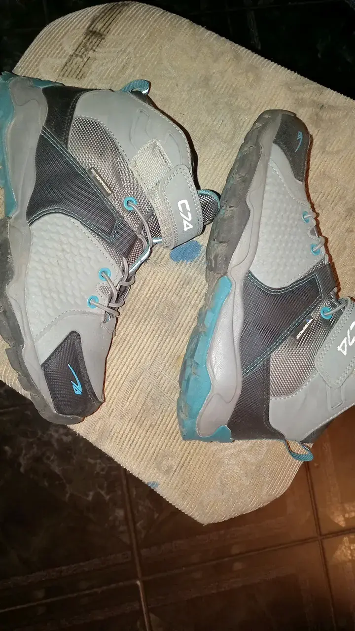Zapatillas impermeables C74 gris con velcro - 2