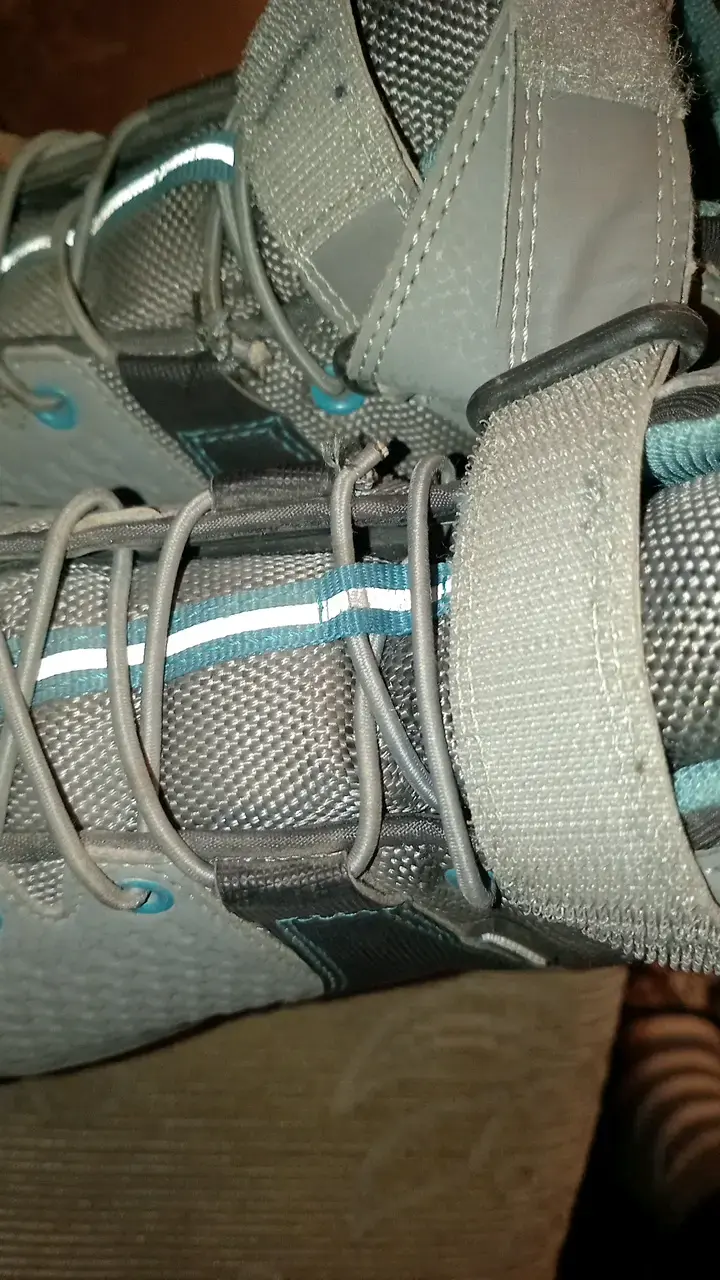 Zapatillas impermeables C74 gris con velcro - 4