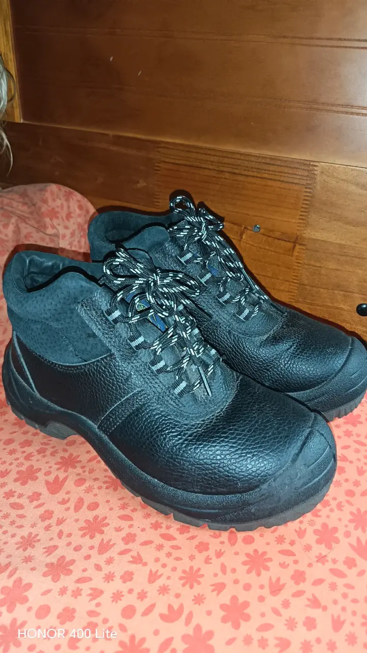 Zapatos de seguridad. - 1