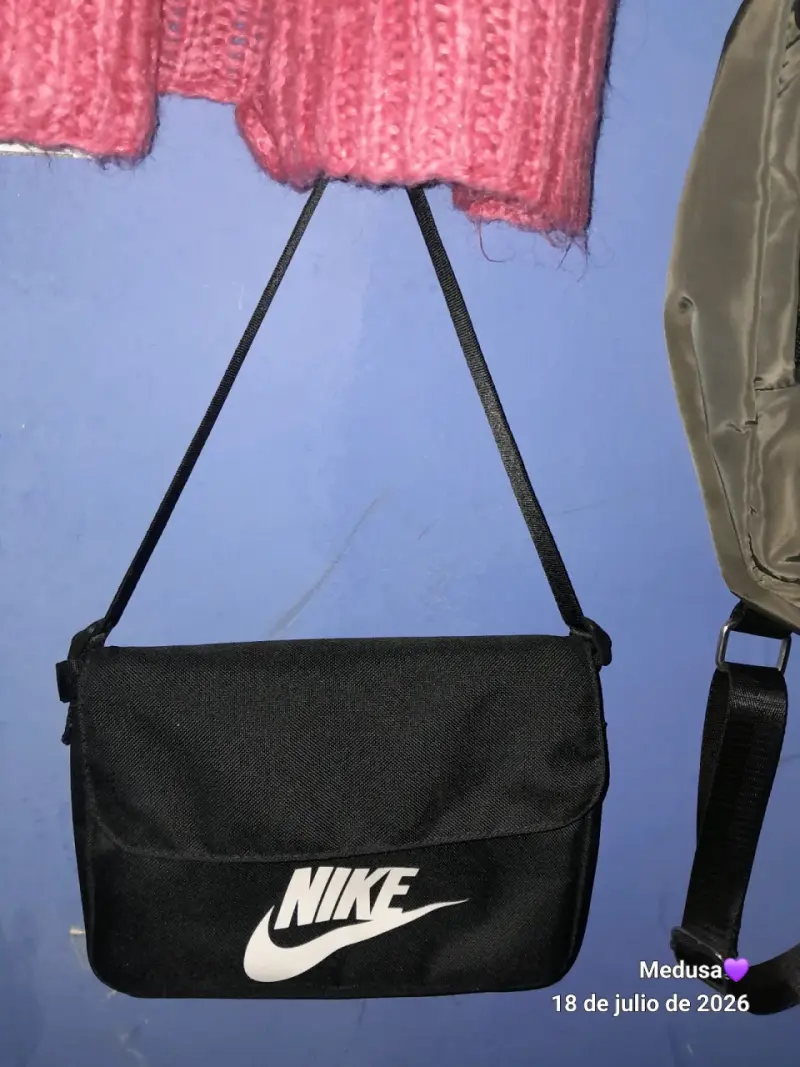 Bandolera Nike negra unisex