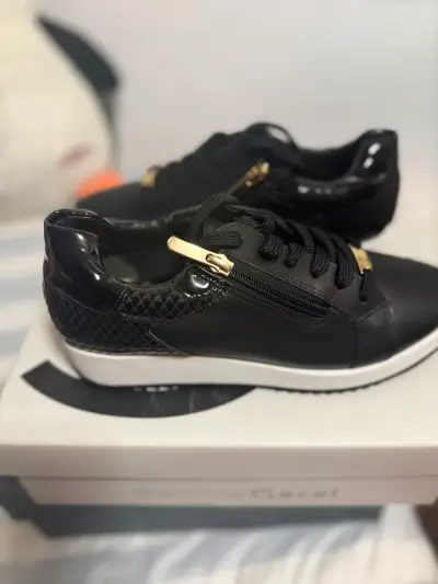 Zapatillas negras Marca Gacel - miniatura 4