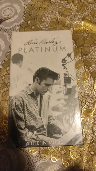 Elvis Presley Platinum: A Life in Music - miniatura 1
