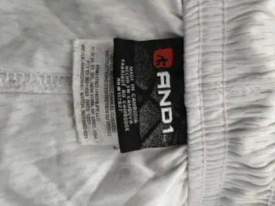 Shorts deportivos and1 blancos para hombre - miniatura 3