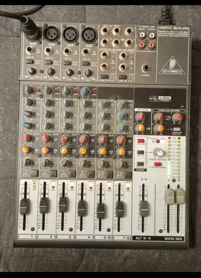 Mixer Behringer Xenyx 1204USB - miniatura 1