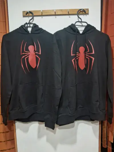 Polerón Marvel Spiderman negro con capucha - miniatura 2