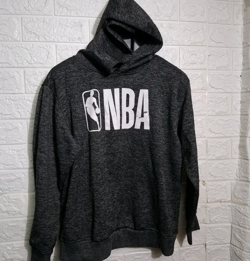 Polerón con capucha NBA gris oscuro - 1