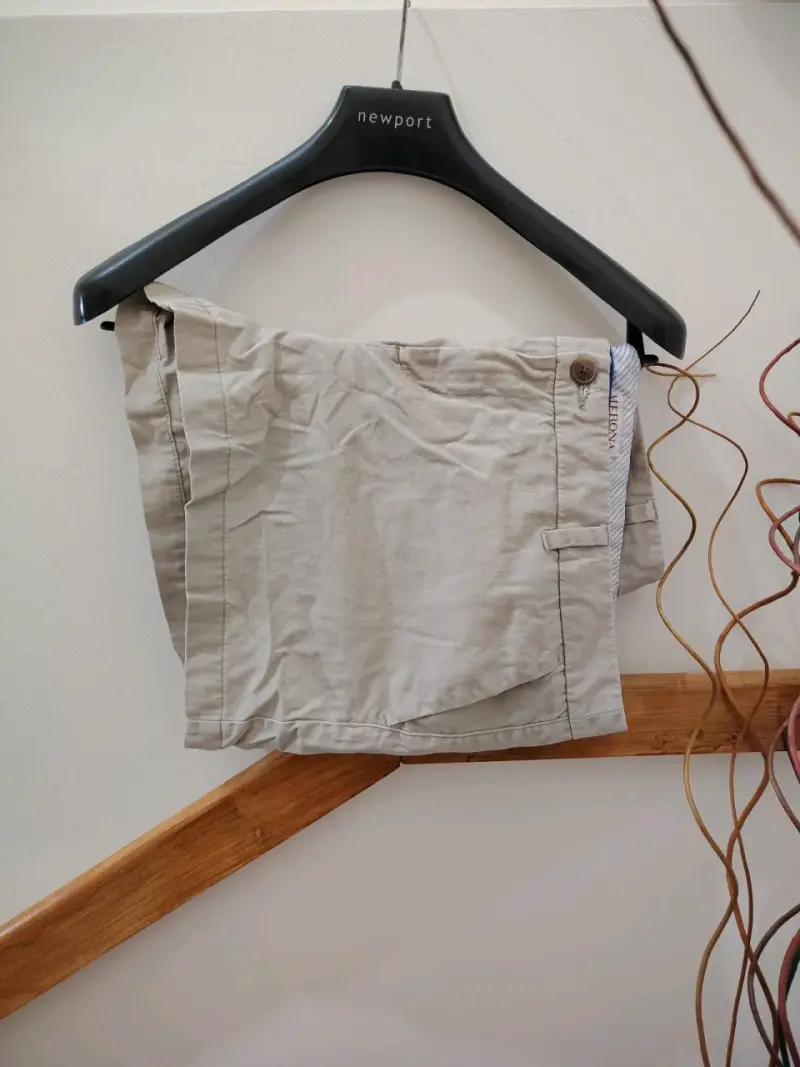 Bermudas beige Dama