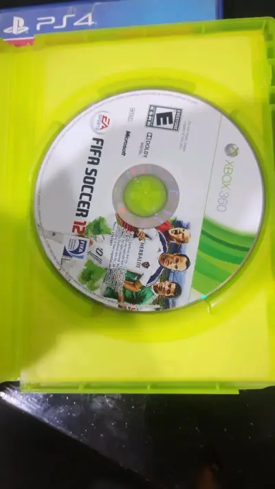 Juego FIFA Soccer 12 para Xbox 360 - miniatura 2