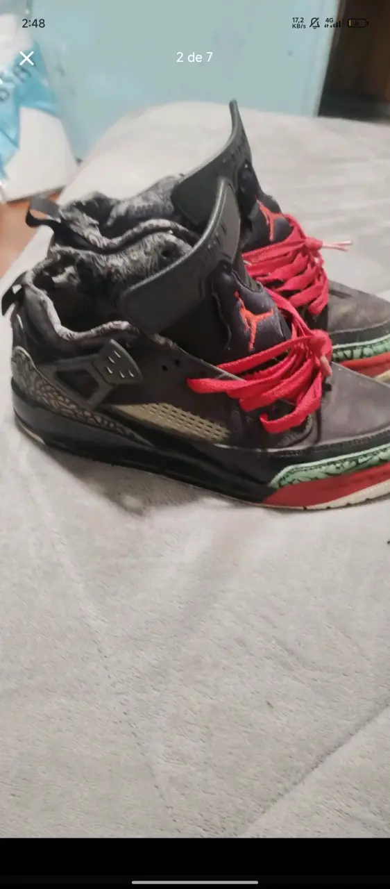 Zapatillas deportivas Air Jordan negras y rojas - 2